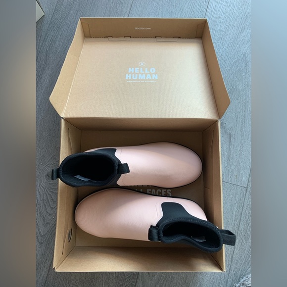 Native ‘Islington Treklite” Brand New women’s boots - Picture 2 of 8